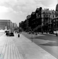 Leeds, Headrow